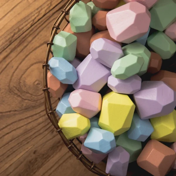 Jeu d'Équilibre en Bois – Pierres Colorées Montessori  – Image 3